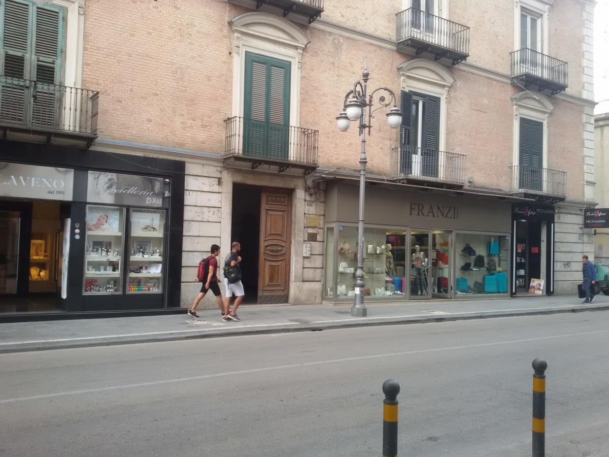 Muro Torto Suite - Struttura Sanificata Giornalmente Con Ozono E Prodotti Specifici Conformi Al Decalogo Del Ministero Salute - Personale Sottoposto A Test Sierologico Periodicamente Фоджа Екстер'єр фото